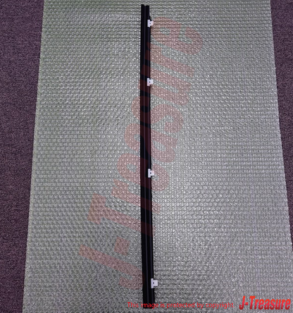 TOYOTA 4RUNNER VZN130 90-95 Genuine Fr/Door Glass Outer Weatherstrip RH & LH Set