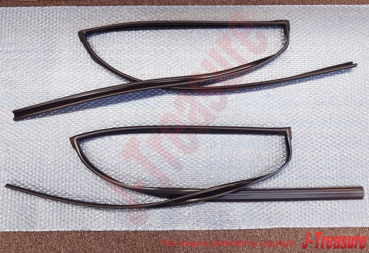 TOYOTA LAND CRUISER UZJ100 '98-07 Genuine Rear Door Glass Run RH & LH Set OEM