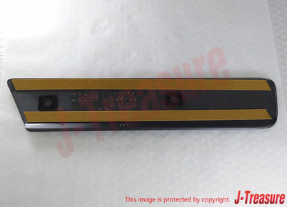 TOYOTA LAND CRUISER FZJ80 '95-04 Genuine Quarter Outside Moulding RH OEM