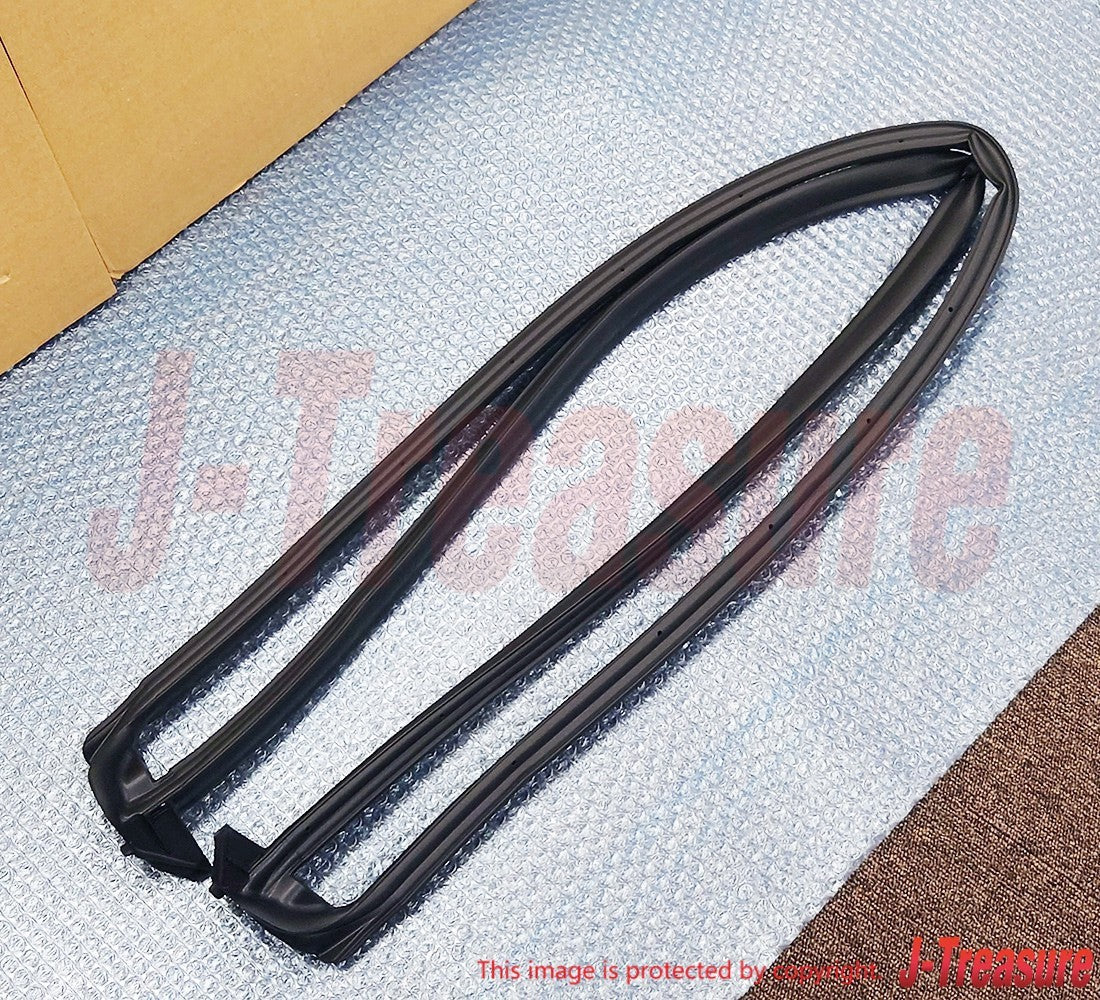 TOYOTA LAND CRUISER UZJ100 98-03 Genuine Rear Lift Gate Weatherstrip 68281-60020