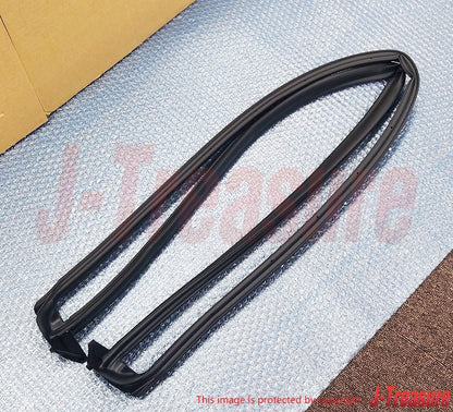 TOYOTA LAND CRUISER UZJ100 98-03 Genuine Rear Lift Gate Weatherstrip 68281-60020