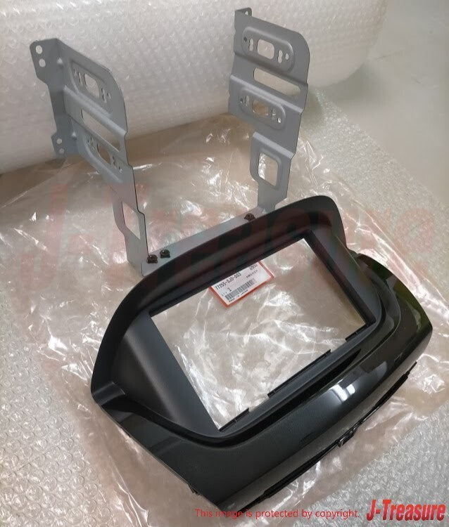 HONDA EDIX FR-V BE1 Instrument Center Panel Dash Cover and Audio / Video Bracket