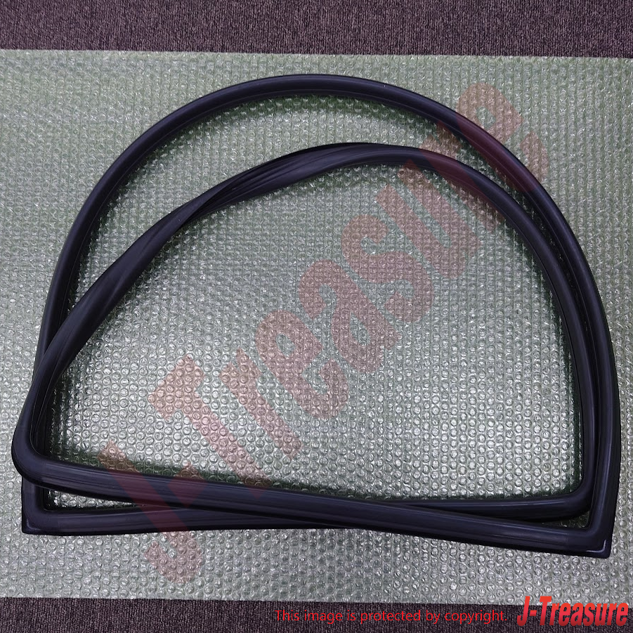 TOYOTA STARLET KP60 KP61 81-84 Genuine Front Window Weatherstrip 56121-10110 OEM