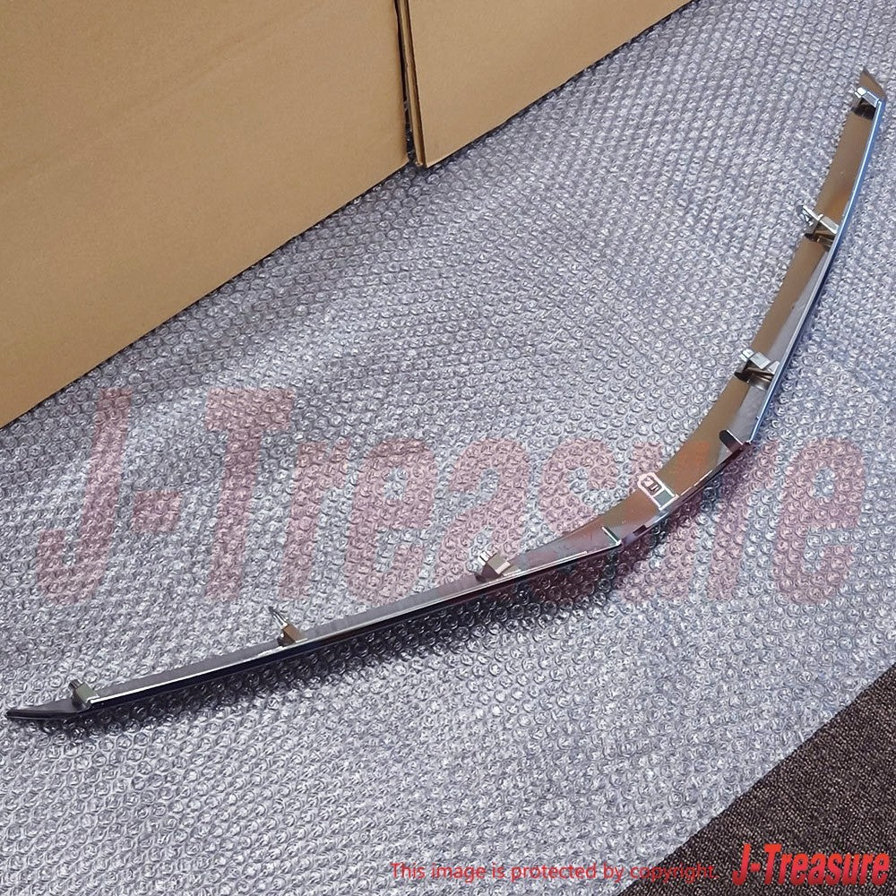 TOYOTA COROLLA AXIO WxB NZE164 Genuine Radiator Grille Moulding 53121-13050 OEM