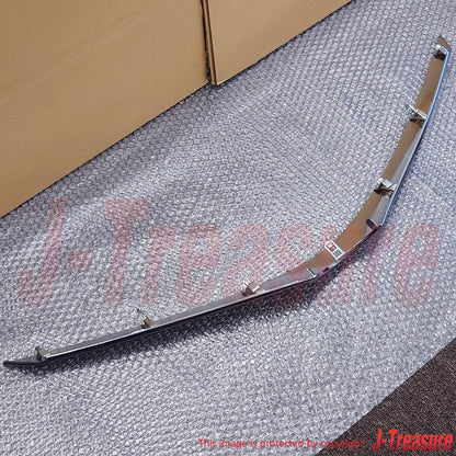 TOYOTA COROLLA AXIO WxB NZE164 Genuine Radiator Grille Moulding 53121-13050 OEM