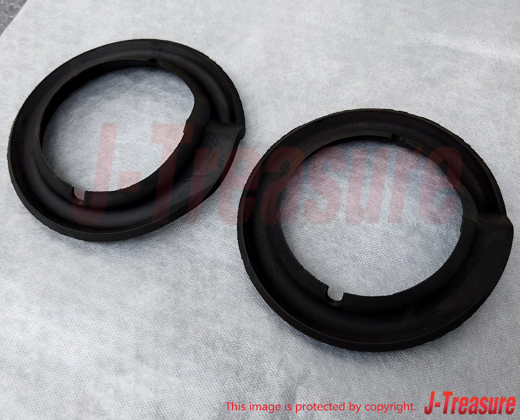 TOYOTA LEVIN TRUENO AE86 Genuine Rear Spring Insulator Lower Set 48258-12010 OEM