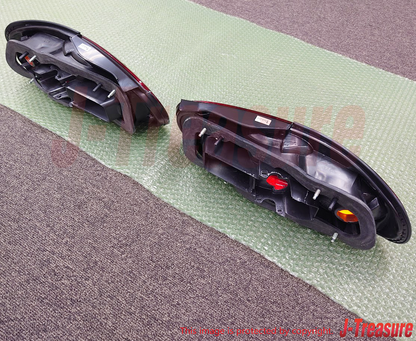 MAZDA MX-5 MIATA NA 90-97 Genuine Rear Combination Lens & Body RH & LH Set OEM