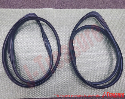 TOYOTA LAND CRUISER FJ80 91-97 Genuine Quarter Window W/Strip RH & LH Set OEM