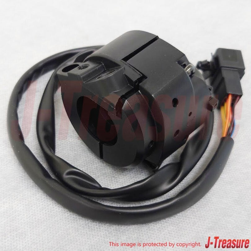 SUZUKI V-STROM DL650 (ABS) 2012-2015 Genuine Handle Switch Assy RH 37200-11J00