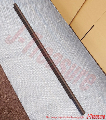 MITSUBISHI OUTLANDER CW#W 07-13 Genuine Front Door Window Belt Line Moulding RH