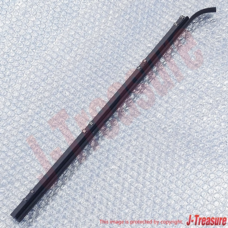 TOYOTA LAND CRUISER FJ40 '81-83 Genuine Fr/Door Glass Weatherstrip Outer LH W/VW