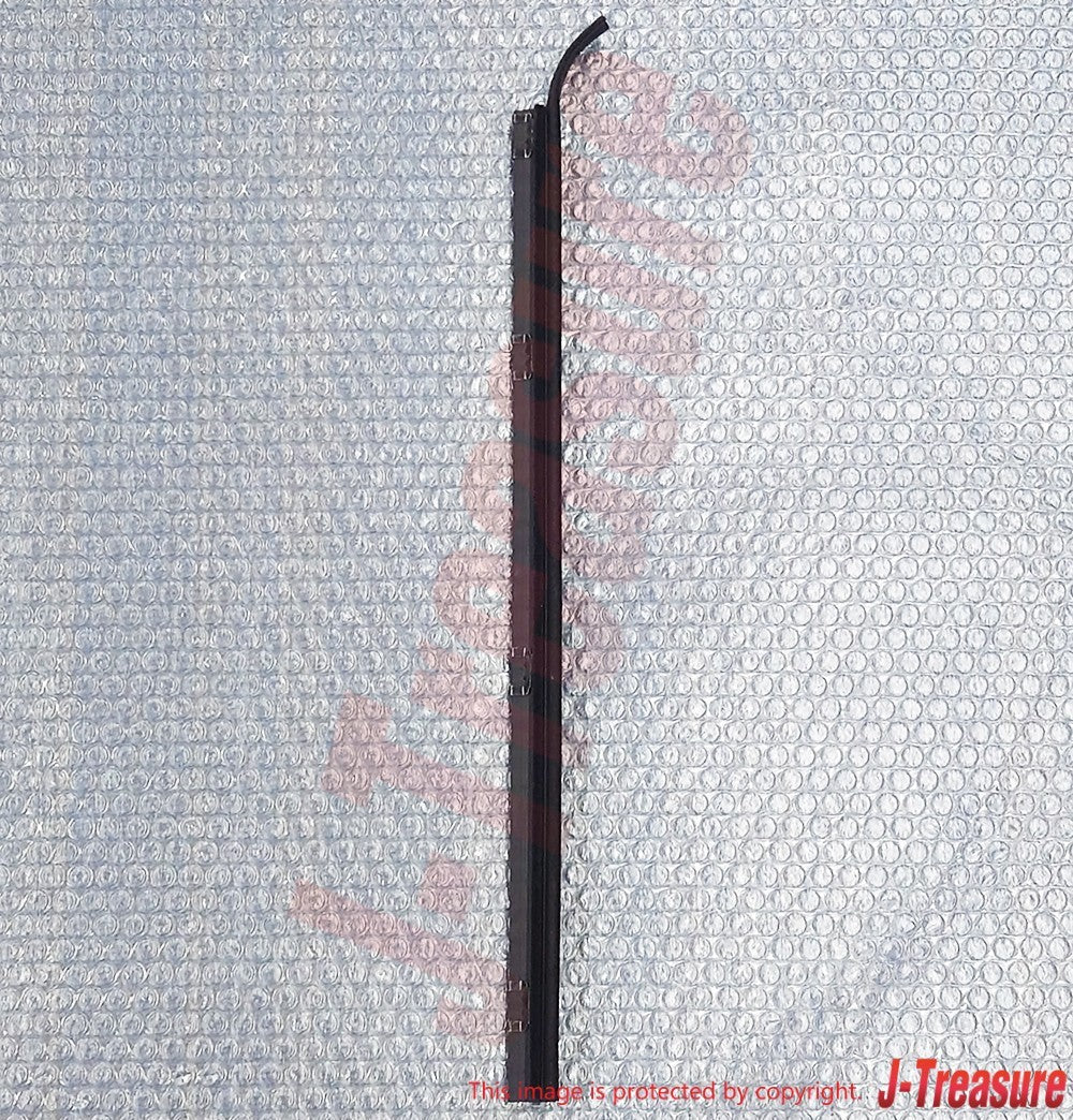 TOYOTA LAND CRUISER FJ40 '81-83 Genuine Fr/Door Glass Weatherstrip Outer LH W/VW