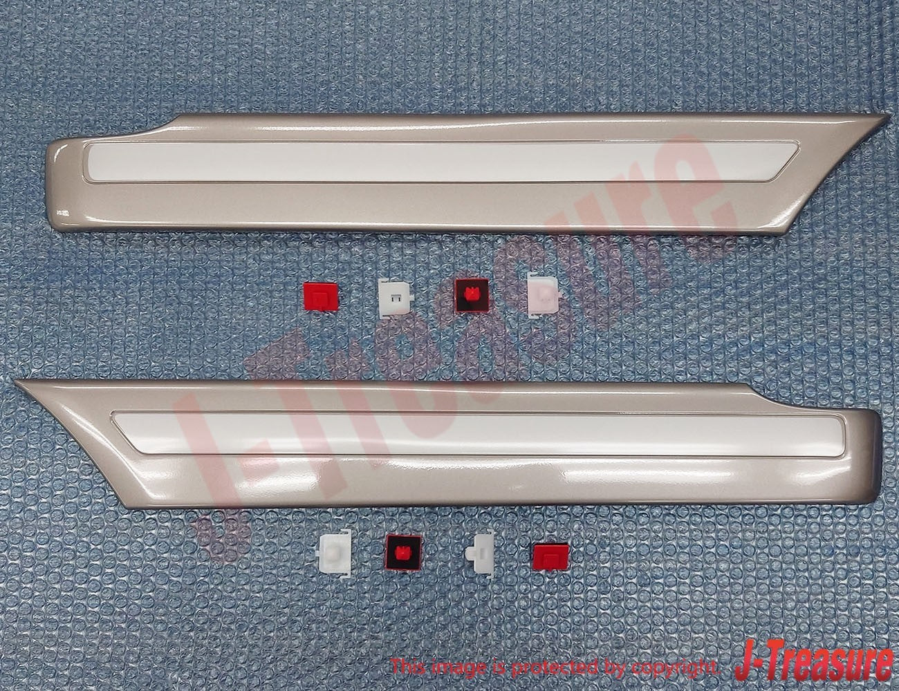 TOYOTA LAND CRUISER UZJ100 98-04 Genuine Quarter Outside Moulding RH & LH Set