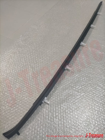 MAZDA RX-7 RX7 FD3S Genuine Front Door Belt Line Molding Right FD01-50-640E OEM