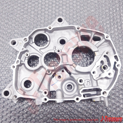 HONDA CRF110F 2013-2024 Genuine Crankcase RH 11100-KWW-740 OEM