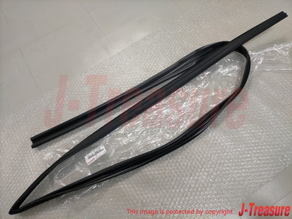 TOYOTA LAND CRUISER 91-97 LX450 96-97 Genuine Front Door Glass Run Left OEM