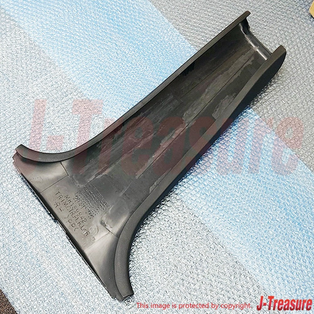 MITSUBISHI LANCER EVO 4 5 6 CN CP9A Genuine Center Pillar Trim Lwr RH MR748302