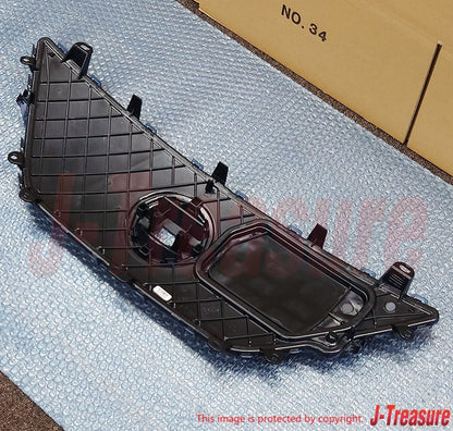 NISSAN LEAF ZE1'18-22 Genuine Front Bumper Center Grille 62072-5SK0D OEM