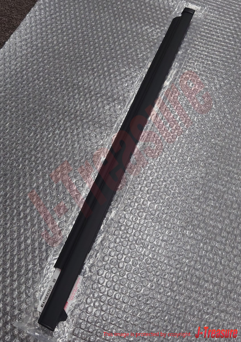 TOYOTA 4RUNNER 96-02 Genuine F/R Door Glass Outer Weatherstrip Assy RH & LH Set