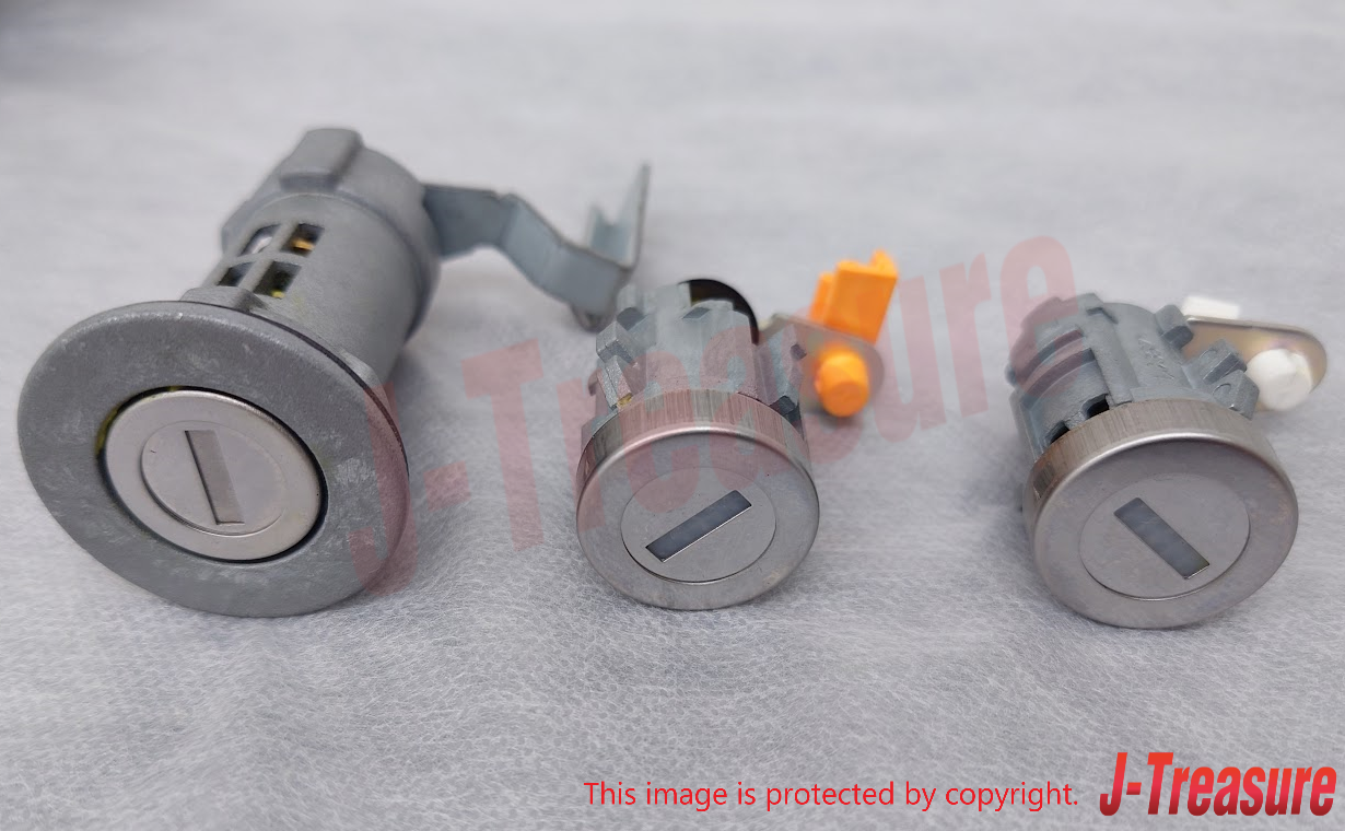 MAZDA RX-7 FD3S Genuine Ignition Key Cylinder Set 4 Seater F132-09-010B OEM