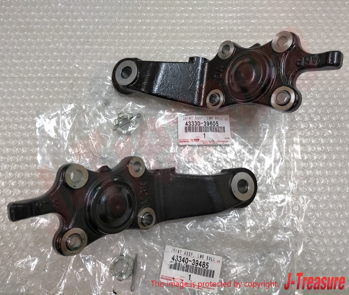 TOYOTA SEQUOIA 02-03 TUNDRA 02-03 Genuine Front Lower Ball Joint RH & LH Set OEM