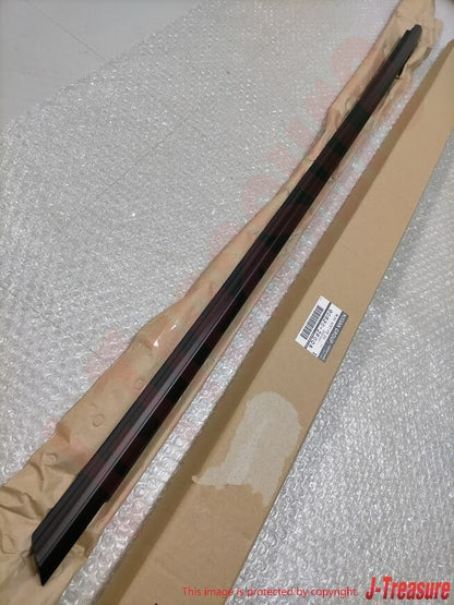NISSAN GT-R GTR R35 Genuine Front Door Outside Molding Assembly Right Side OEM