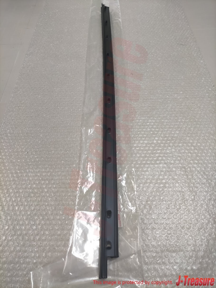 TOYOTA SUPRA JZA80 93-98 Genuine Front Door Glass Weatherstrip Inner RH & LH OEM