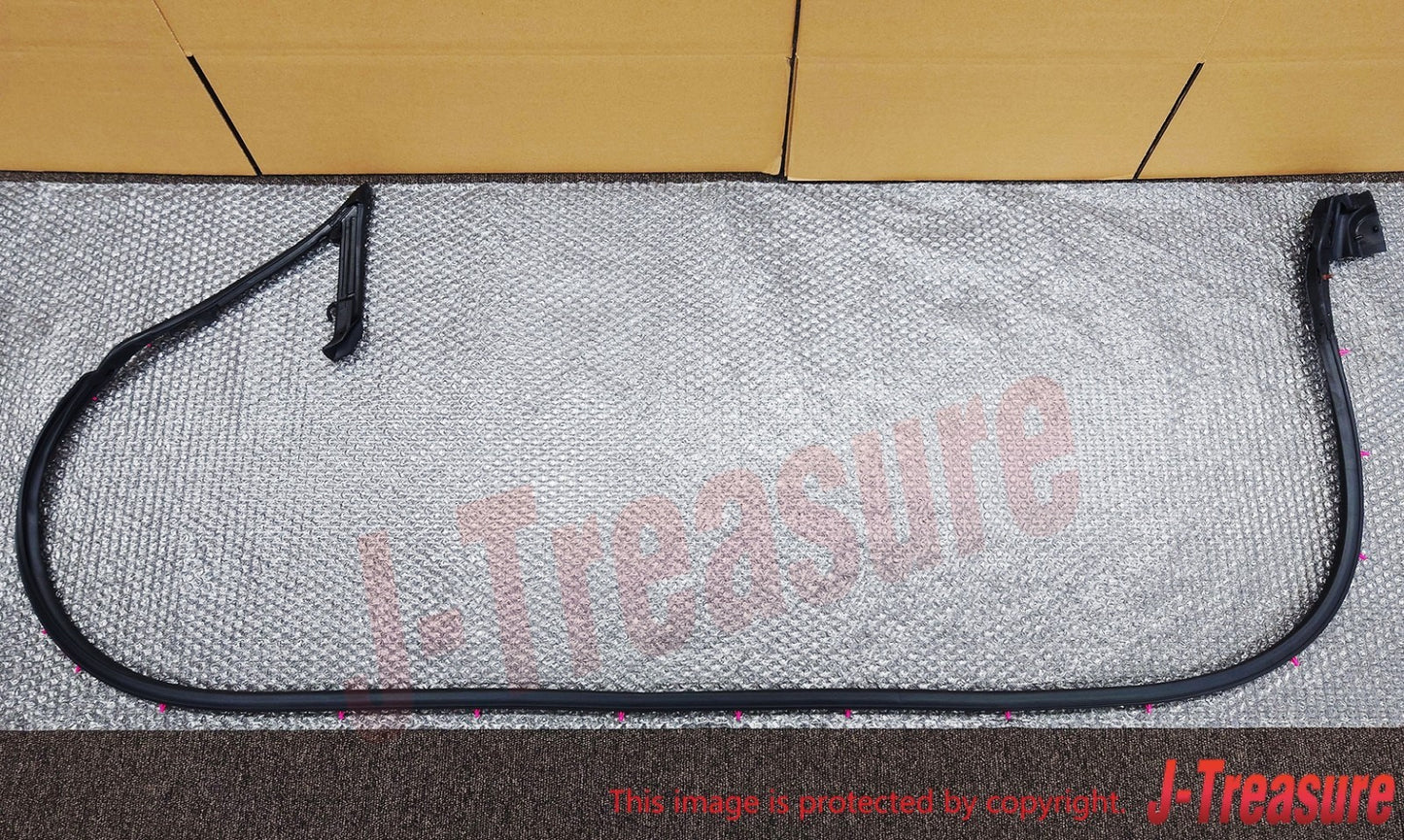 NISSAN SKYLINE GT-R BNR32 89-94 Genuine Front Door Weather Strip RH & LH set RHD