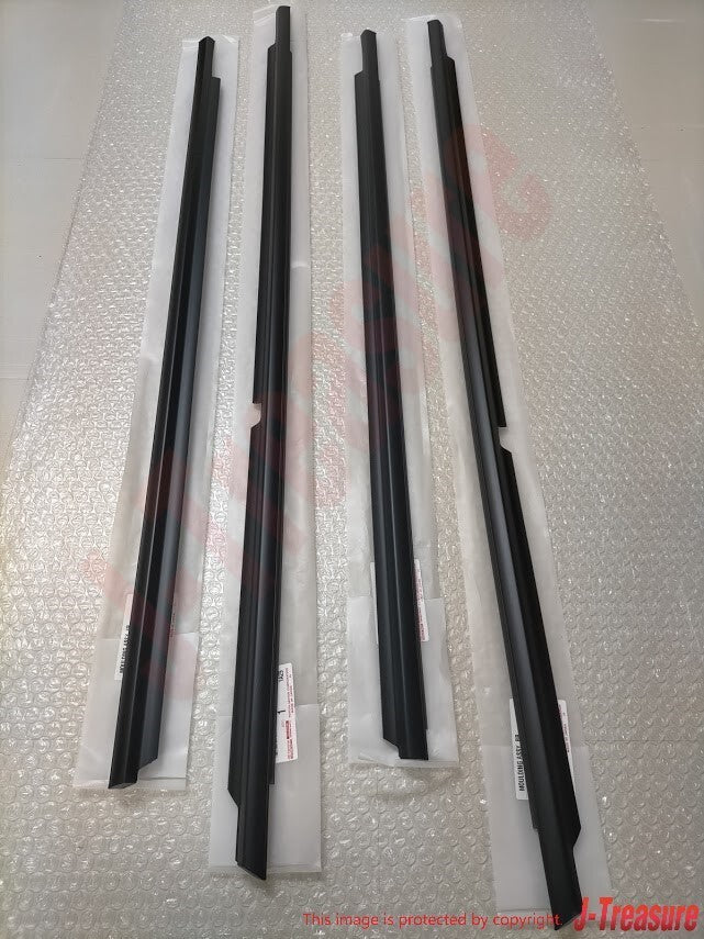 TOYOTA ALTEZZA IS300 GXE10 JCE10 Genuine Front Rear Door Belt Molding 4 Set OEM