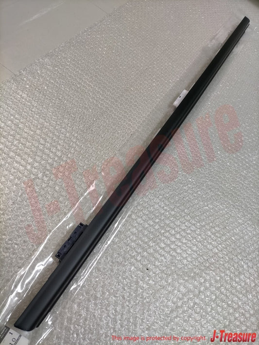 NISSAN SILVIA 240SX S14 95-98 Genuine Door Outer Molding Left 80821-65F10 OEM