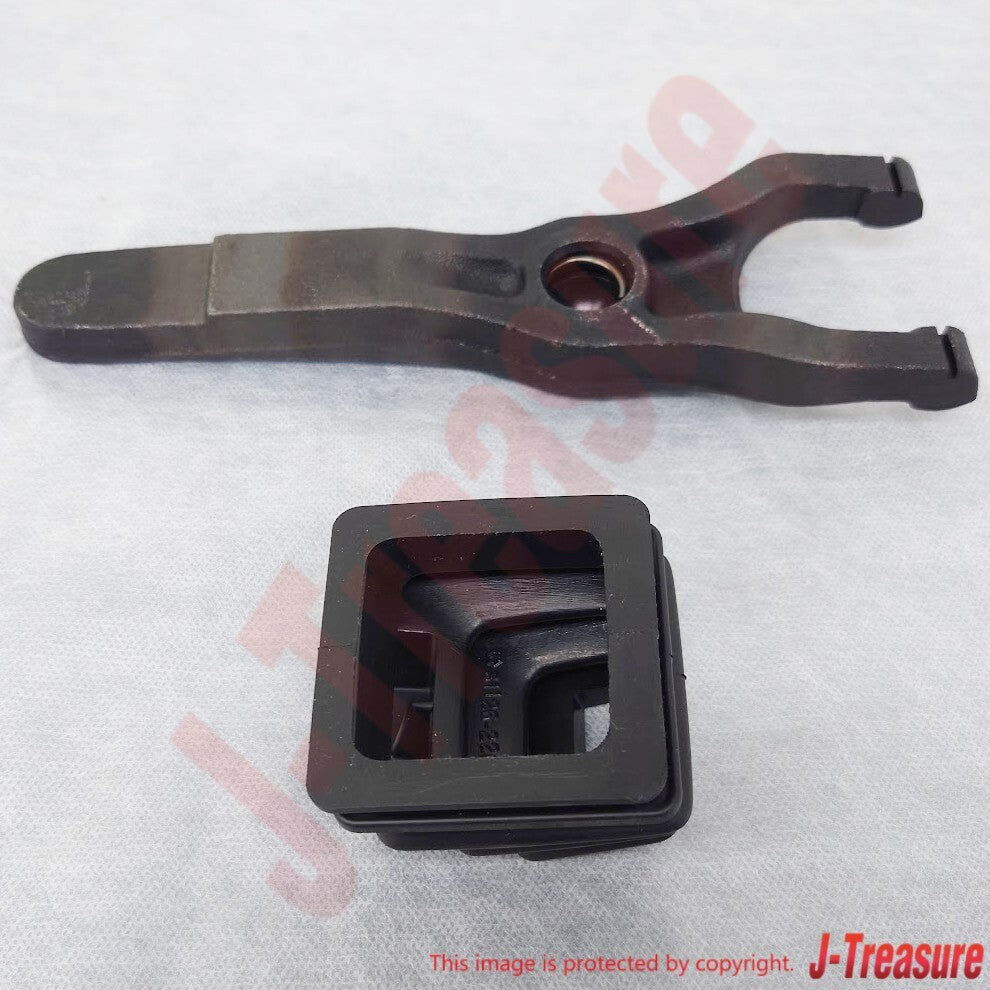 TOYOTA SUPRA JZA80 1993-1998 Genuine Clutch Release Fork & Boot set OEM