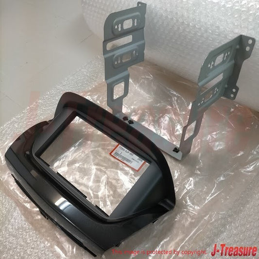 HONDA EDIX FR-V BE1 Instrument Center Panel Dash Cover and Audio / Video Bracket