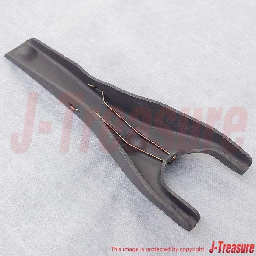 NISSAN PATHFINDER 1987-1995 Genuine Clutch Lever Withdrawal 30531-P0151 OEM