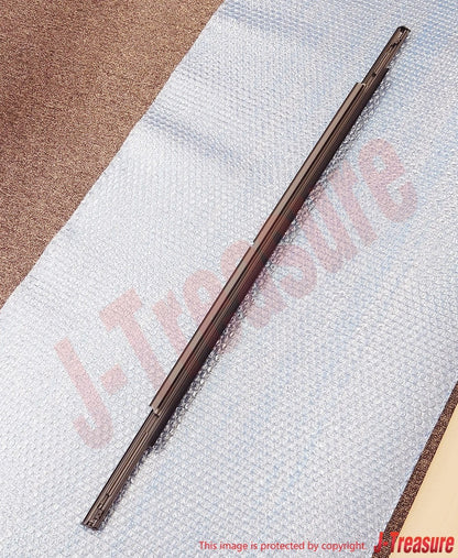 MITSUBISHI OUTLANDER CW#W 07-13 Genuine Rear Door Window Belt Line Moulding RH