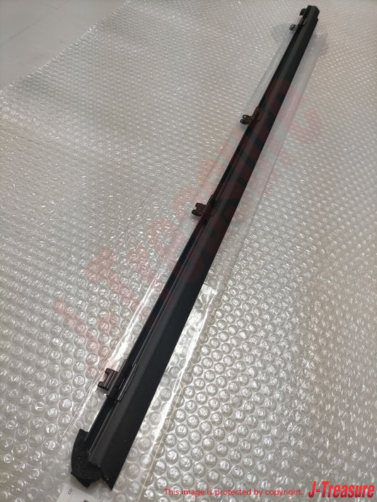TOYOTA 4RUNNER 10-22 Genuine Front Door Glass Inner Weatherstrip LH 68172-60080