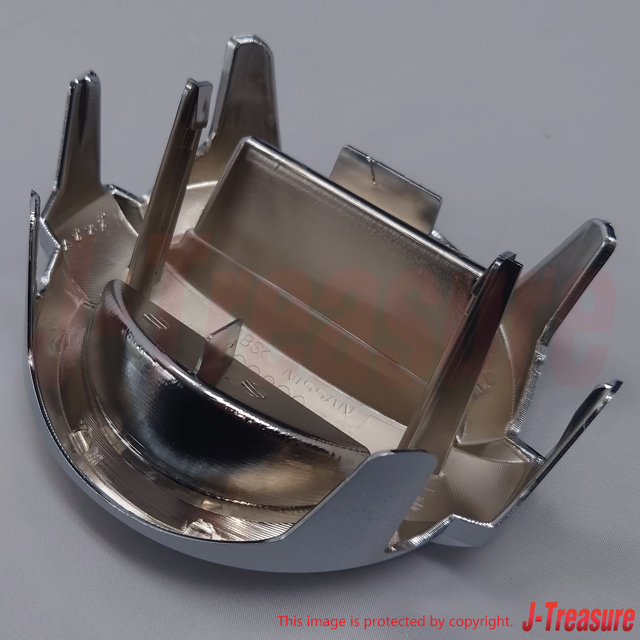NISSAN SKYLINE V36 Infiniti G37 Q40 Genuine Front Grill Emblem 62890-1NF1B OEM