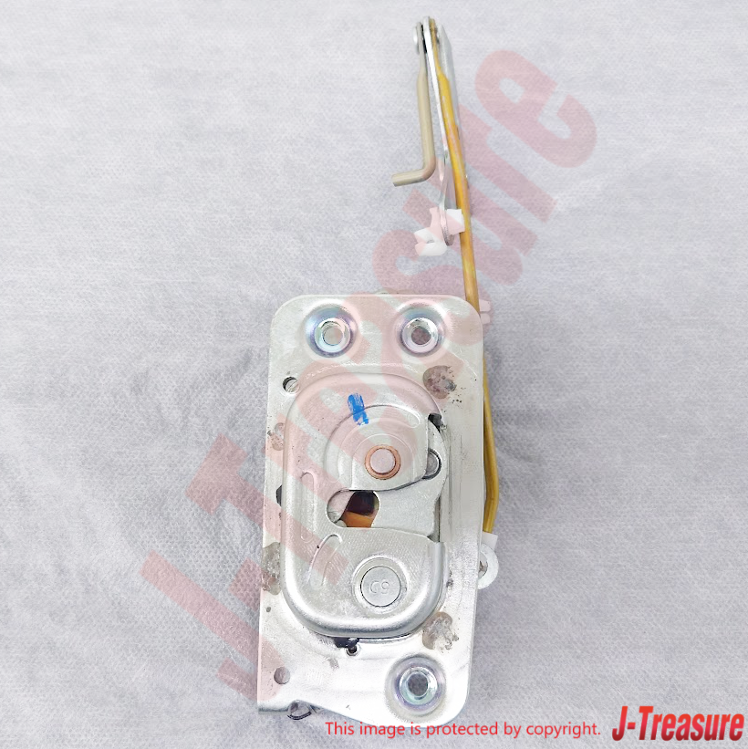 TOYOTA LAND CRUISER BJ40 FJ40 FJ45 HJ47 Genuine Front Door Lock Latch Left OEM