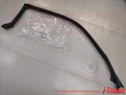 NISSAN GT-R R35 2009-2021 Genuine Body Side Weatherstrip Seal RH 76860-JF00E OEM