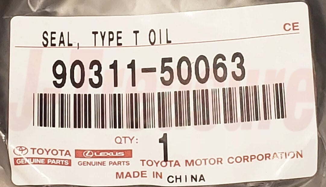 TOYOTA HIGHLANDER GSU40 09-13 Genuine Front Drive Shaft Oil Seal LH 90311-50063