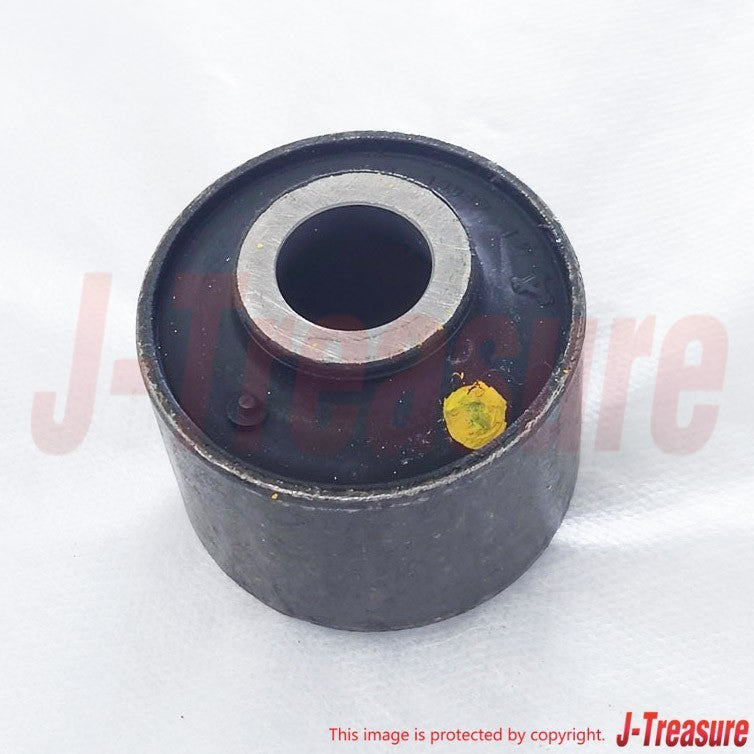 TOYOTA LAND CRUISER KZJ7# '94-95 Genuine Trailing Arm Bush Sub Assy No.2 OEM