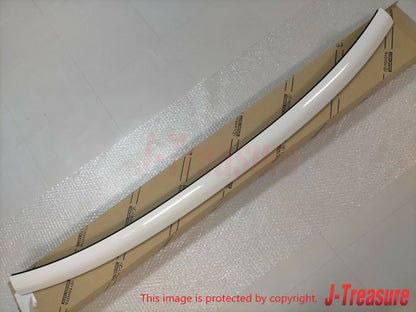 TOYOTA FJ CRUISER 2007-2014 Genuine Front Upper Outside Windshield Molding OEM