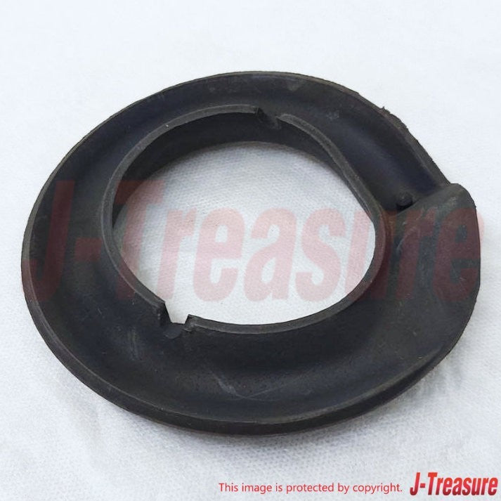TOYOTA LAND CRUISER KZJ7# 1995 Genuine Rear Coil Spring Insulator Lower x2 Set