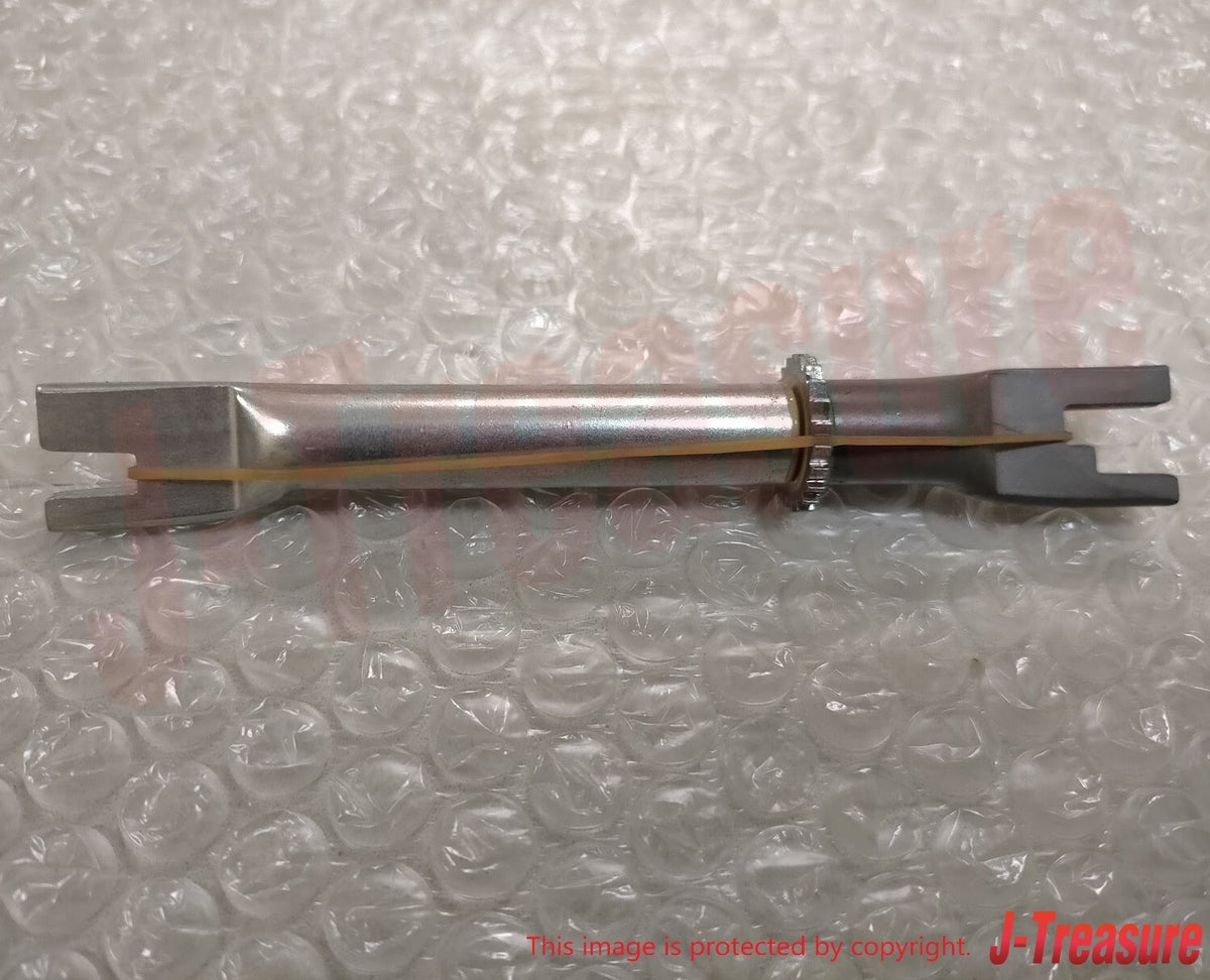 NISSAN SENTRA 01-06 Genuine Rear Drum Brake Adjuster Assembly RH 44200-25Y10 OEM