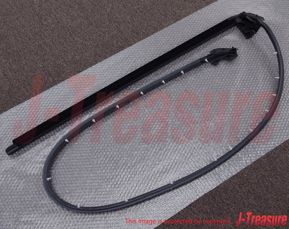 NISSAN GT-R R35 2009-2021 Genuine Front Door Weatherstrip LH 80831-62B0A OEM