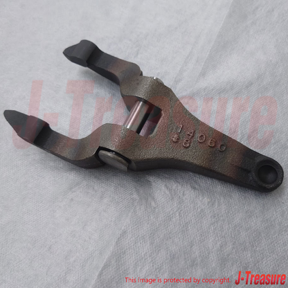 TOYOTA V160 V161 Transmission Genuine Clutch Release Fork & Support & Spring 6MT