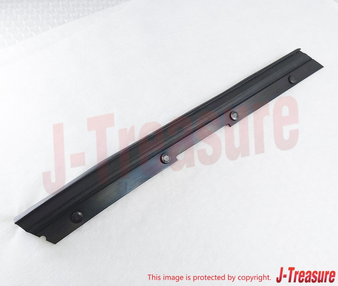 NISSAN SKYLINE R32 89-94 Genuine Hood Front Protector Assy RH & LH Set OEM