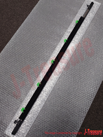 HONDA CR-V RE3 RE4 2007-2011 Genuine Rear Door Molding LH 72950-SWA-A02 OEM