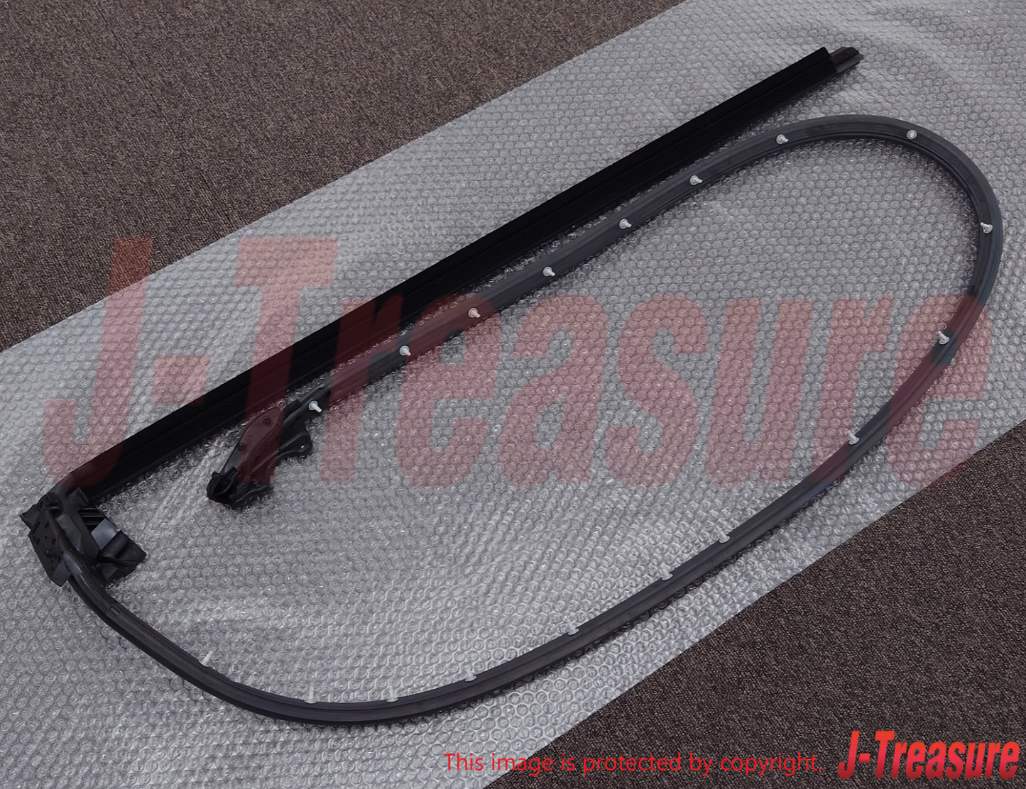 NISSAN GT-R R35 2009-2021 Genuine Front Door Weatherstrip RH 80830-62B0A OEM