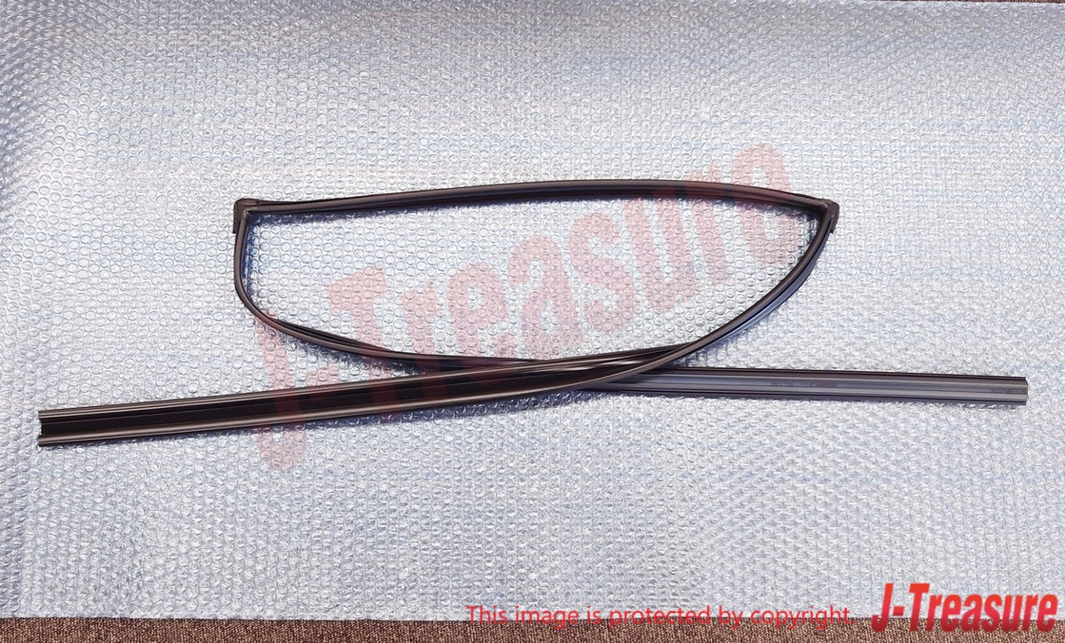 TOYOTA LAND CRUISER UZJ100 '98-07 Genuine Rear Door Glass Run RH & LH Set OEM
