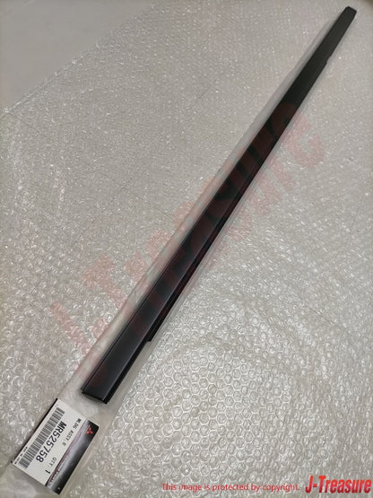 MITSUBISHI LANCER Evolution 7/8/9 Genuine Door Molding Front & Rear RH LH OEM